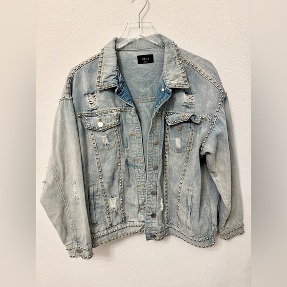 New VICI Distressed Studded Denim Jacket S - Picture 2 of 4